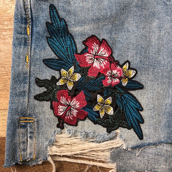 ZARA Distressed Patchwork Denim Shorts - Picture 4 of 9